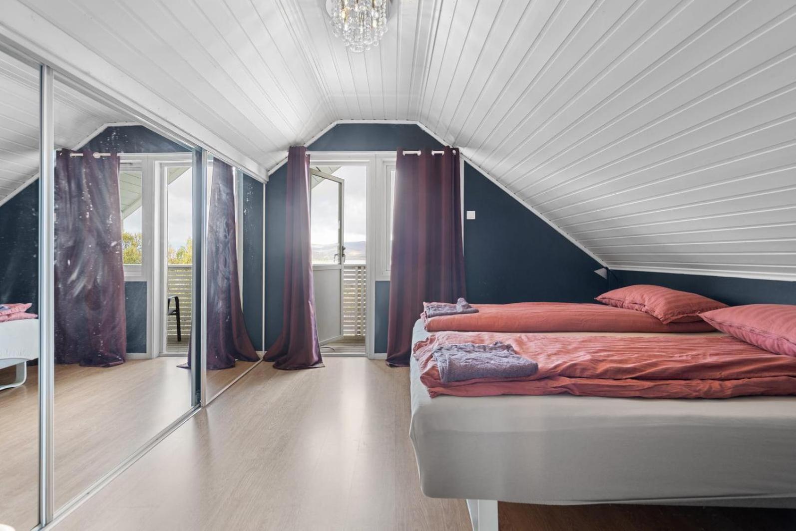 Lovely 4 Bedroom House With The View Of Aurora Casa vacanze